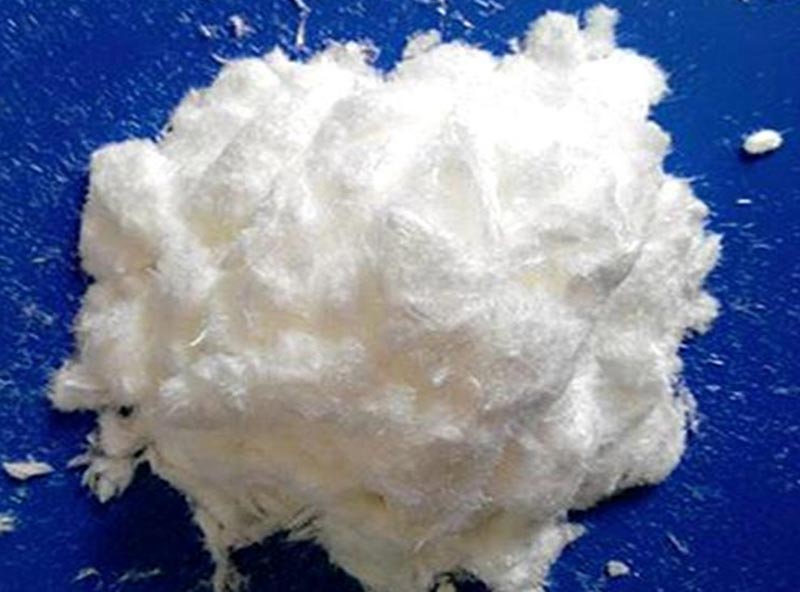 用酒精制作溶劑的反應(yīng)，換成普通飲用酒的反應(yīng)會怎樣呢？